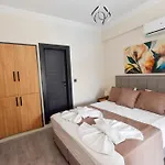 Mykonut Boutique