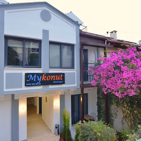 Mykonut Boutique