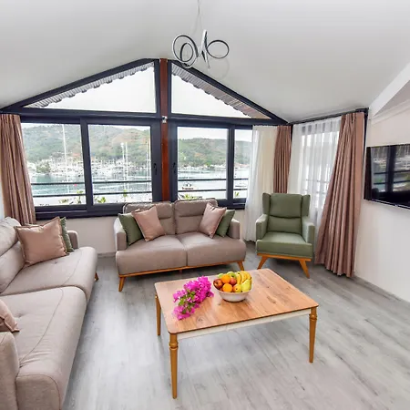 Mykonut Boutique 페티예