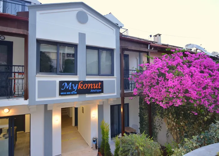 Mykonut Boutique