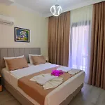 Mykonut Boutique Bed and Breakfast Φετιγιέ