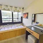 Mykonut Boutique Bed and Breakfast